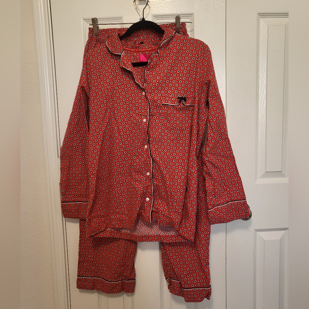 Victoria secrets womens pajama set